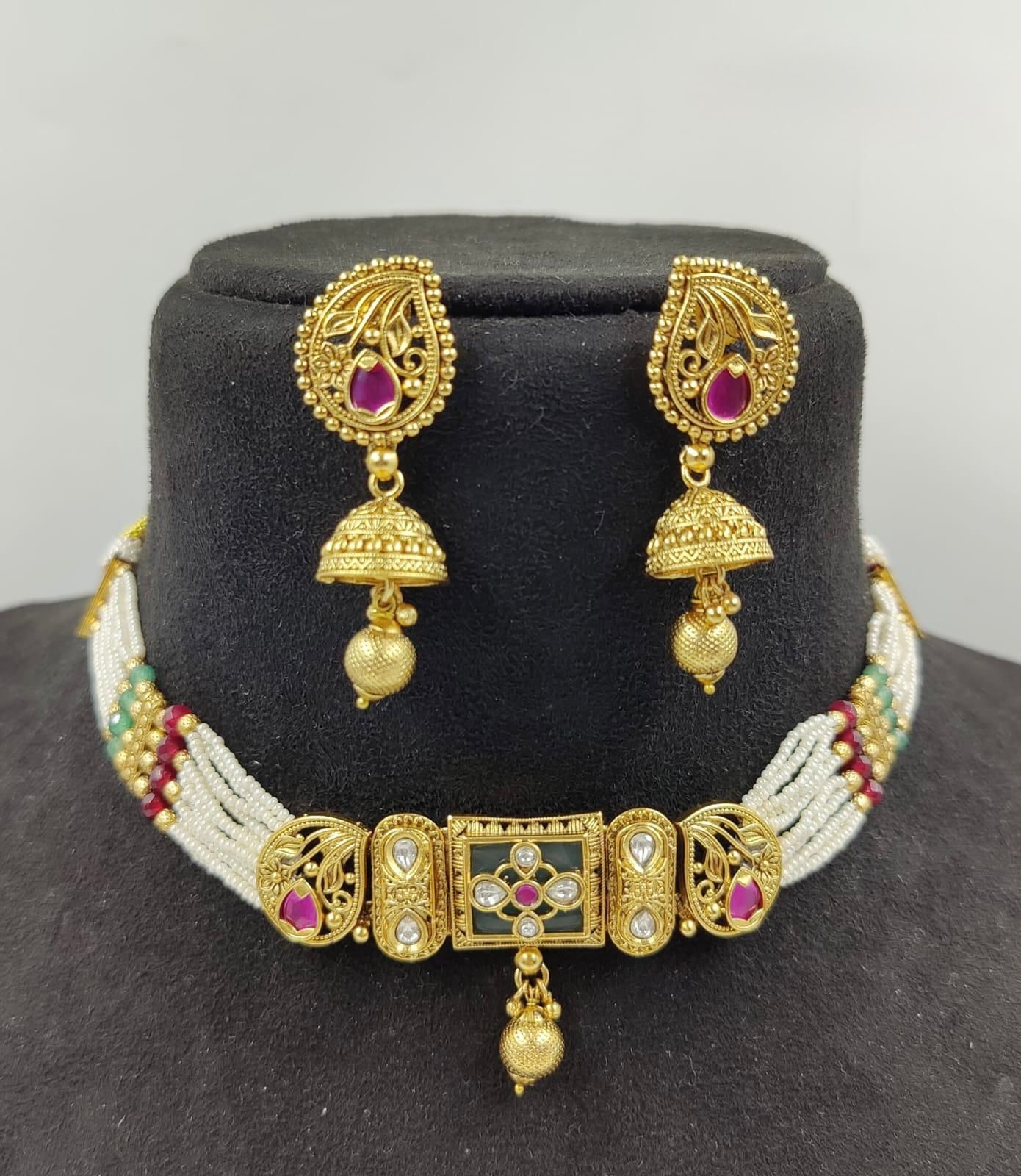 Bandhai Necklace