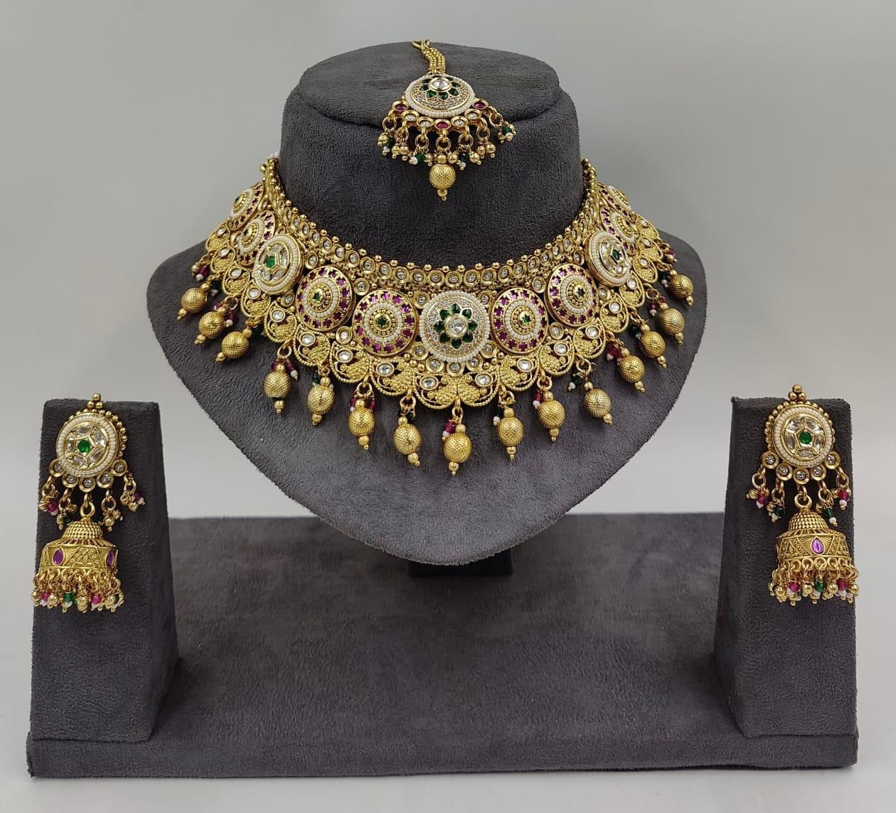 Premium Choker Design 4