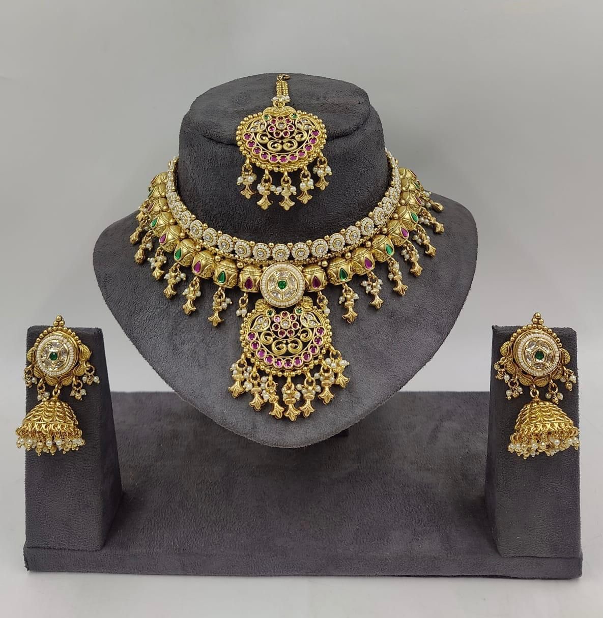 Premium Choker Design 7